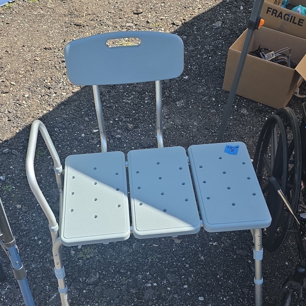 Gray Portable Lightweight Transfer Bench with Backrest, Plastic Aluminum