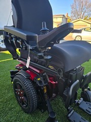 Quantum Q6 Stretto 3 Wheelchair Mint Condition 22″ Wide New Batteries