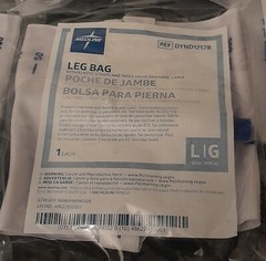 5 Medline Leg Bags Ref: DYND12578 with Twist Valve 900ml 32oz. Look!