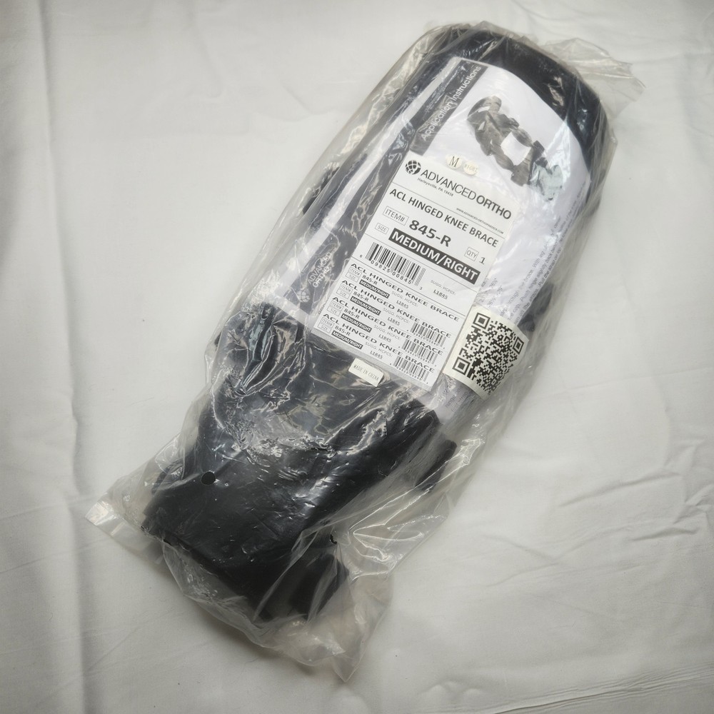 Advanced Ortho ACL Hinged Knee Brace RIGHT / MEDIUM 845-R L1845 New