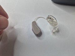 Resound GN C-1 Hearing Aids A/S Lautrupbjerg 7 DK-2750 Ballerup w/ Charging Case