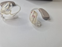 Resound GN C-1 Hearing Aids A/S Lautrupbjerg 7 DK-2750 Ballerup w/ Charging Case