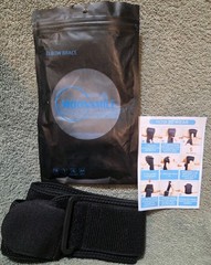MOONSMILE Tennis Elbow Brace for Tendonitis Golfers Elbow NEW IN PACKAGE BLACK