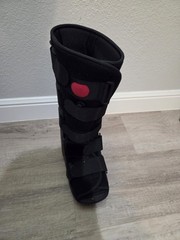 MedLine Medium Pneumatic Medical Walking Boot – Very Nice, Works Without Issues