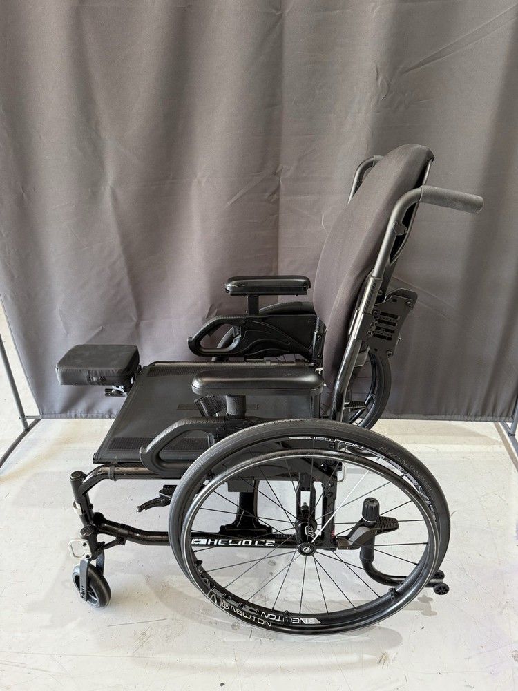 Helio C2 Carbon Fiber Folding Wheelchair – Ultra Lightweight