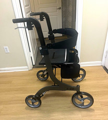Drive F-22 4-Wheel Rollator Walker w/ Seat, Handbrakes, Bag Foldable Black/Gray