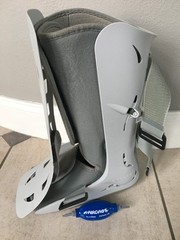 AirCast Pneumatic Inflatable Walking Boot Leg Foot Ankle Injury Brace