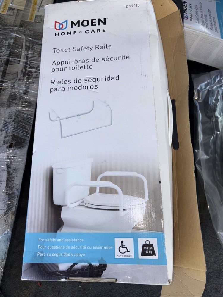 MOEN Home Care 23.25 in. Toilet Safety Bar in Glacier White