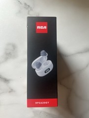 Hearing Aids/ Amplifiers RCA, 45 Hour Battery Life, Rechargeable, Hard Case, NEW