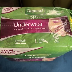 Depend Fit-Flex Women’s Underwear Size Lg Moderate Absorbency 19 Count Peach