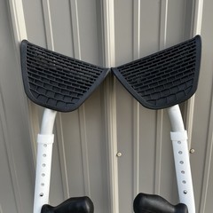 Mobilegs Ultra A300 Pair Ergonomic Crutches Adult Adjustable 300 Lb