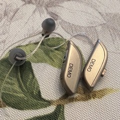 Beltone Amaze BTE Rechargeable Digital Hearing Aids Pair w/ Charging Case