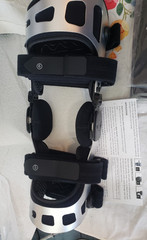 Dr Medical DRMS The Dual OA Reliever RIGHT KNEE Brace Size Medium KB0104-147R-02