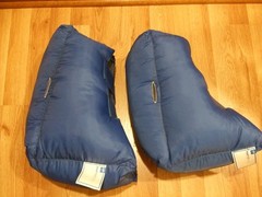 2 Medline Basic Heel Protectors Standard Size (1 Pair) Exc Cond Used only once