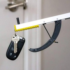 Aluminim Reacher 32″ with magnetic tip