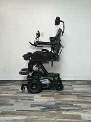 PERMOBIL F5 VS POWER WHEELCHAIR,STANDING, TILT,RECLINE, LIFT, LEGS , LIGHTS.