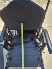 HEAVY DUTY Ki Focus cr 22″ 400LB MAX Tilt In Space Wheelchair HD used Red