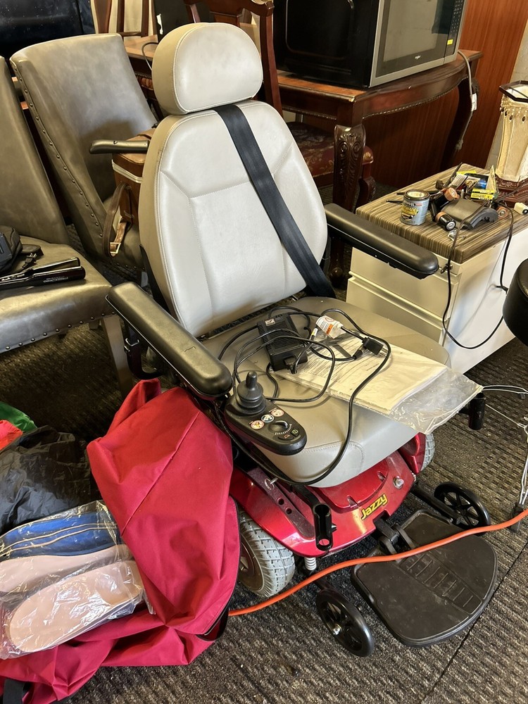 Jazzy Select GT – Electronic wheelchair / scooter
