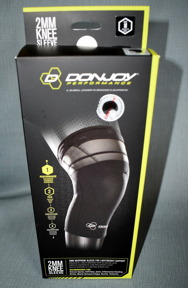 DonJoy Performance Compression 2MM Neoprene Knee Sleeve – Medium