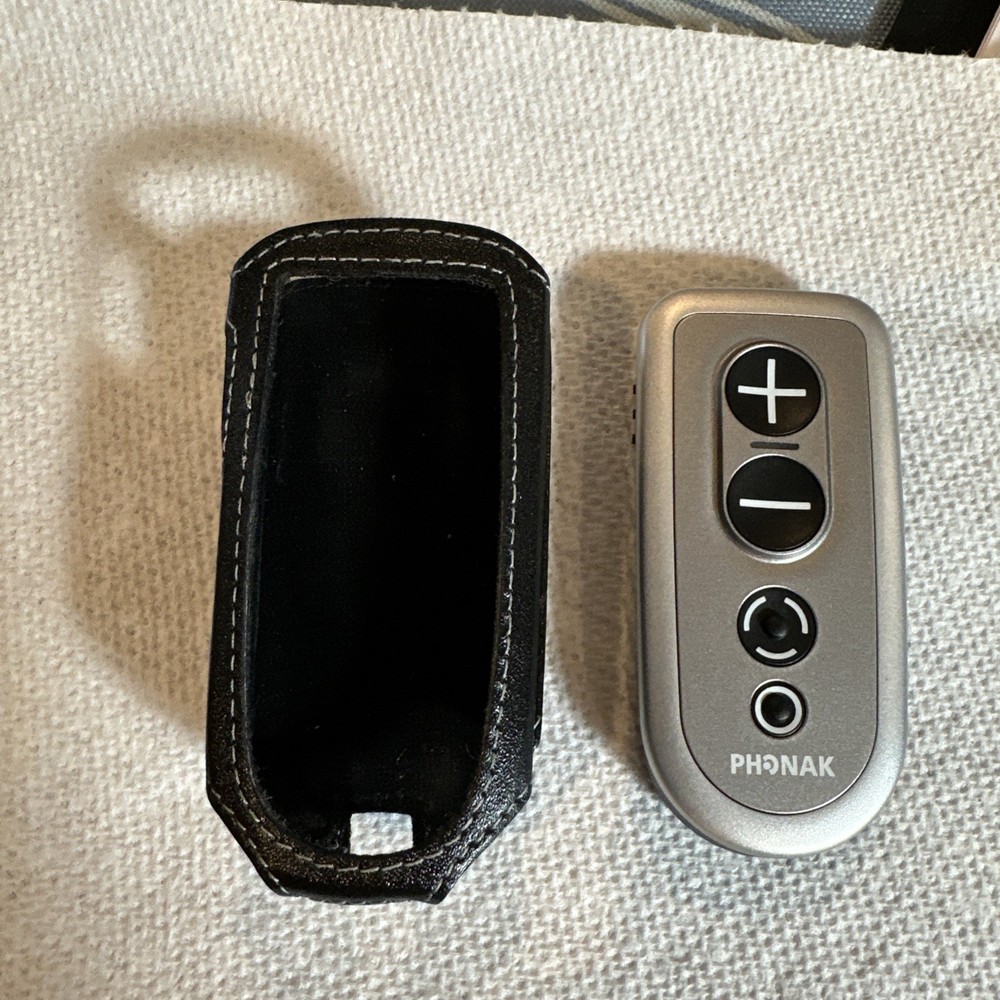 Phonak PilotOne Hearing Aid Remote Control Silver Black with Case