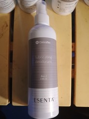 ConvaTec ESENTA Lubricating Deodorant Ostomy Aid 8 oz 236 mL MPN 423574
