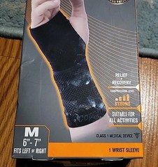 Copper Fit Elite Wrist Sleeve Compression – Medium – Fits Left Or Right