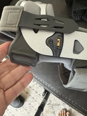 DonJoy OA Nano Knee Brace Medium Right Gray Adjustable Stabilization w/ Bag