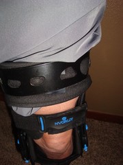 Nvorliy Knee Brace for Functional Posterior Cruciate Ligament Recovery Med left