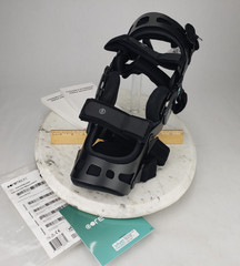 Coretech Dual 845 OA Knee Brace – Medium Right SUP2079BLKRM Comfortable