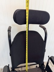 Quickie Iris Tilt in space Wheelchair 18″x18″ adj depth