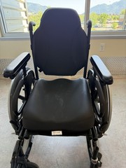 QUICKIE QXI 2022 folding WHEELCHAIR 13”x18”