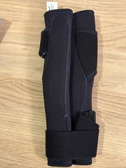 Actimove Knee Brace Wrap Around, Polycentric Hinges, Condyle Pads Black Small