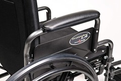 Graham-Field 3F020120 Everest & Jennings Traveler L4 Wheelchair, 18″ x 16″ Seat