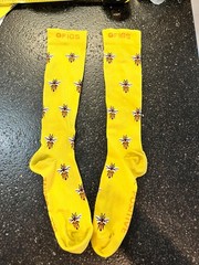 Figs *Bee Queen* Compression Socks Sz S small NWOT Yellow