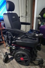 Pride Jazzy EVO 614 HD Power Wheelchair