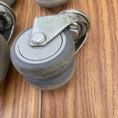 Invacare Reliant 450 Patient Lift Front Dual Wheel Casters & Rear Wheels