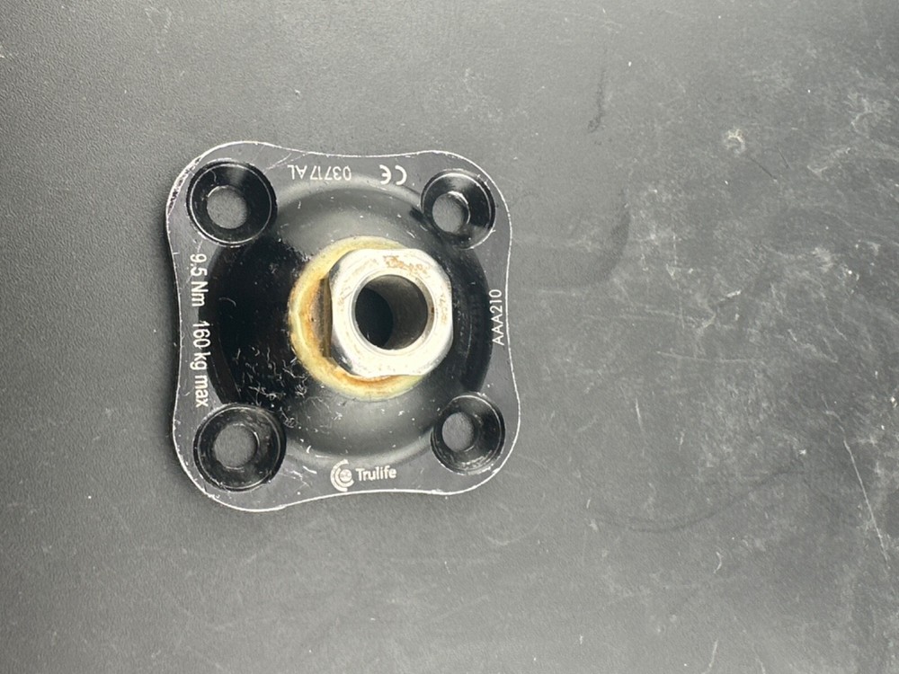 Prosthetic 4 hole pyramid prosthetic plate adapter component