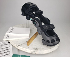 Coretech Dual 845 OA Knee Brace – Medium Right SUP2079BLKRM Comfortable