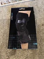 CoreTech Knee Brace Undersleeve Sz Lg