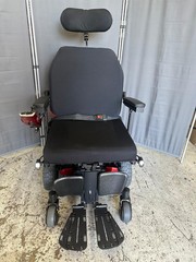 PRIDE QUANTUM Q6 HD WHEELCHAIR POWER TILT,RECLINE, LEG, 24″ 450 Lbs OFFROAD TIRE