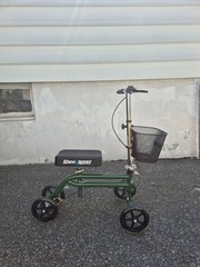 KneeRover® Steerable Knee Scooter Green with Basket, Lightly Used