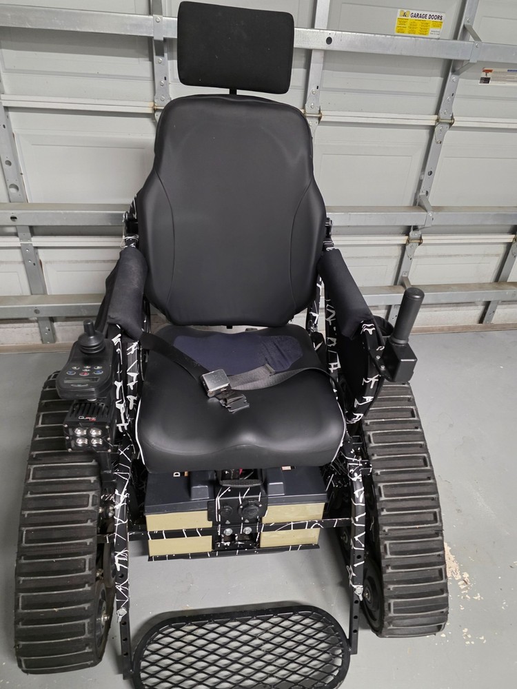 ACTION TRACK CHAIR ELECTRIC WHEEL CHAIR