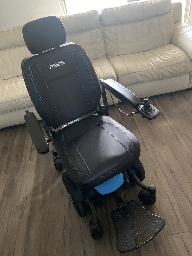 Pride Jazzy EVO 613 Electric Power Wheelchair Joystick Padded Armrest Black Blue
