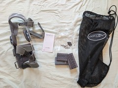 DonJoy OA Nano Knee Brace Right Medial X-Small w/ Bag & Accessories