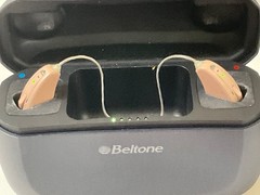 Beltone Amaze Hearing Aids C-1 with Charger Case and Accessories Untested AS-IS