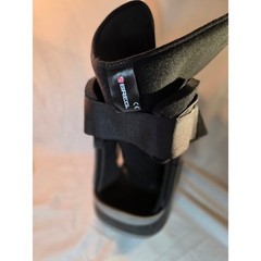 Breg Genesis Pneumatic Walker Boot Short Cam Walker Air Ankle Support Black S