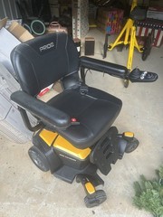 2025 Pride Mobility GO CHAIR Powerchair, excellent condition, charger included