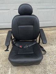 EXCELLANT Pride Jazzy Elite Power Wheelchair Seat, Belts, Arm Rests, Brackets