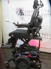 NEW QUANTUM EDGE 3 WITH POWER TILT,RECLINE SEAT ELEVATE, LEGREST *0 Miles on OD
