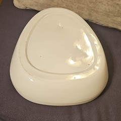 White Enamelware Bed Pan 1 qt Reusable 14×11 in 6.5 in Opening 4.5 in